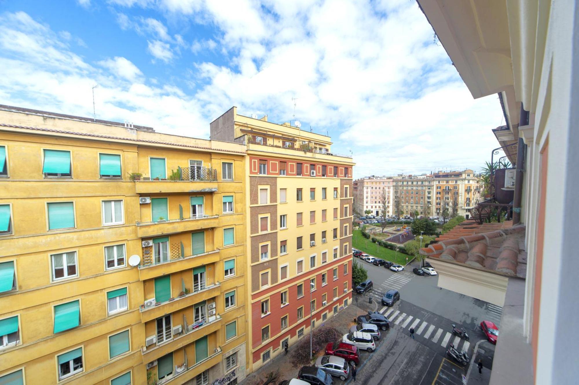 Palumbo 12 * Rome
